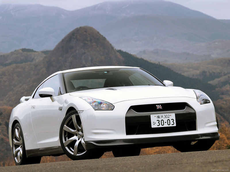 Файл:Nissan GT R.jpg